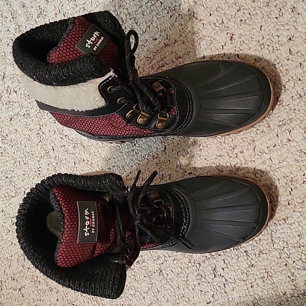 Rain Boots Size 8